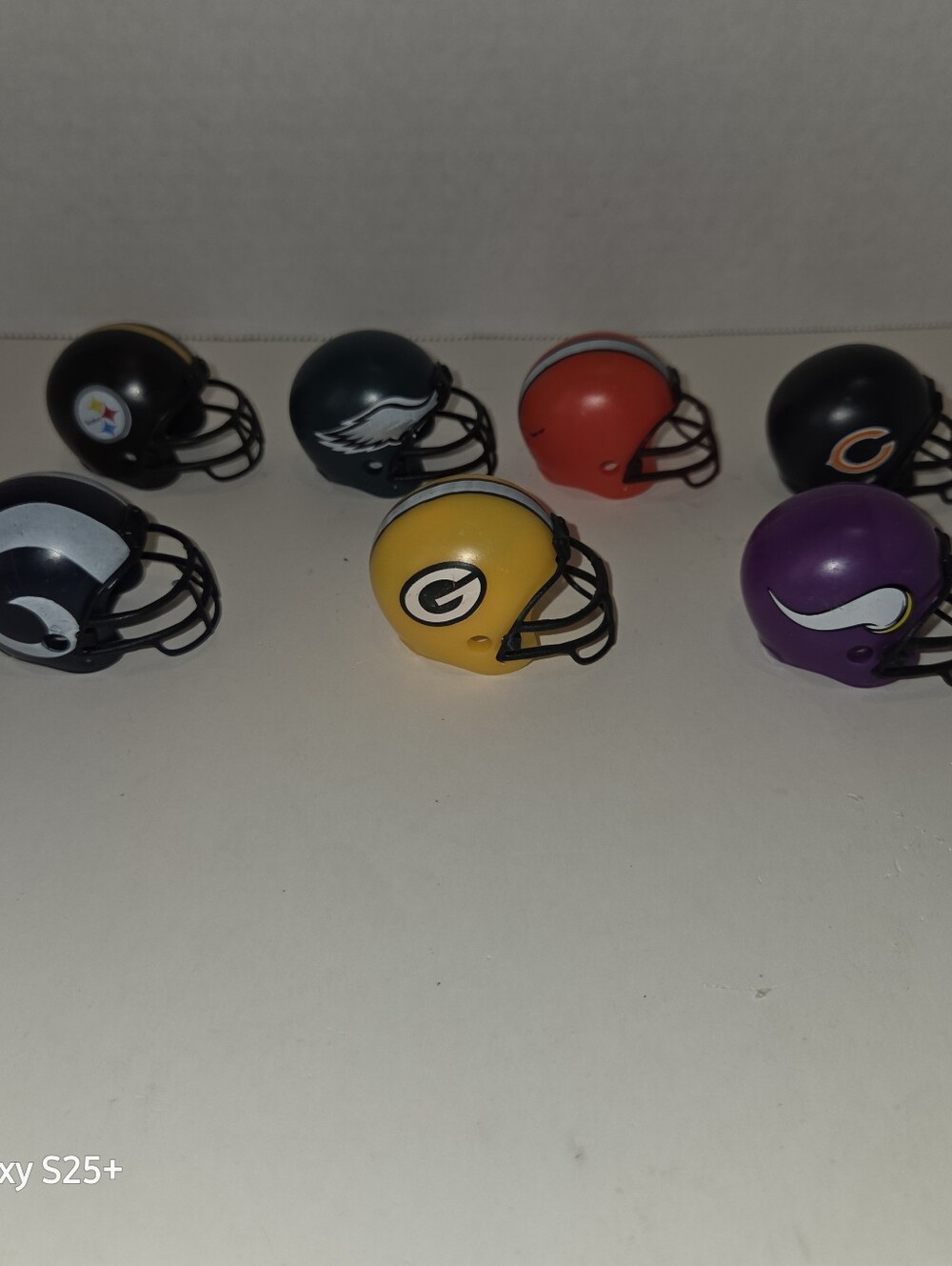 7 NFL Football Mini Helmet Lot - Miniature Team Helmets Souvenirs (Multiple)